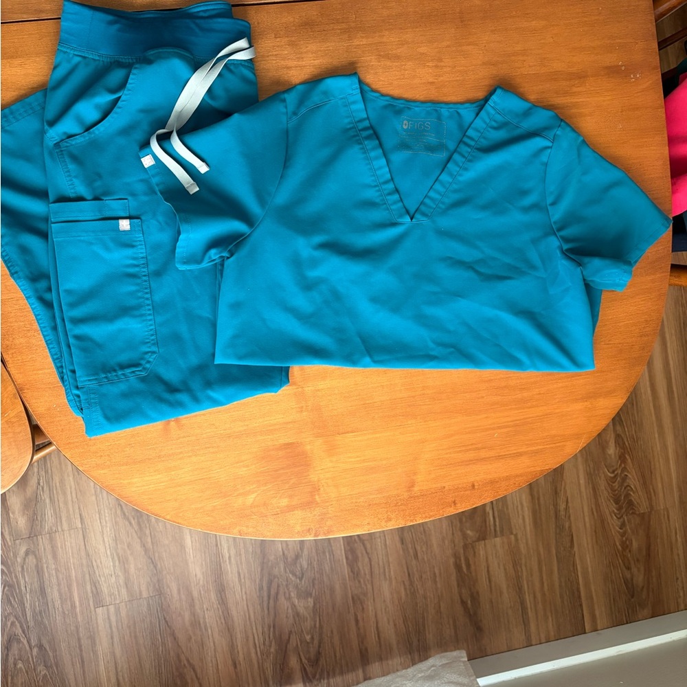 Figs Teal Boot Cut Pants & Top Set